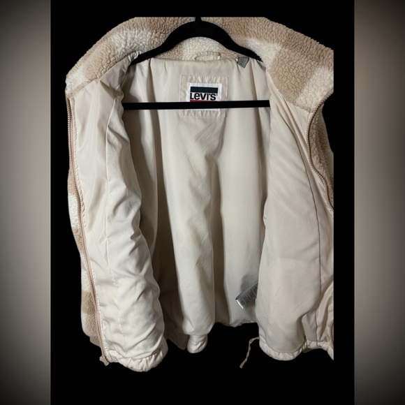 Levi's Women's Zip Up Sherpa Teddy Jacket - Large - Picture 7 of 11